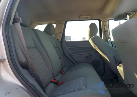 2007 Jeep Grand Cherokee Laredo z USA, uszkodzony, nr VIN 1J8GR48K97C674635